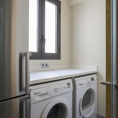 Apartment Major 33 *